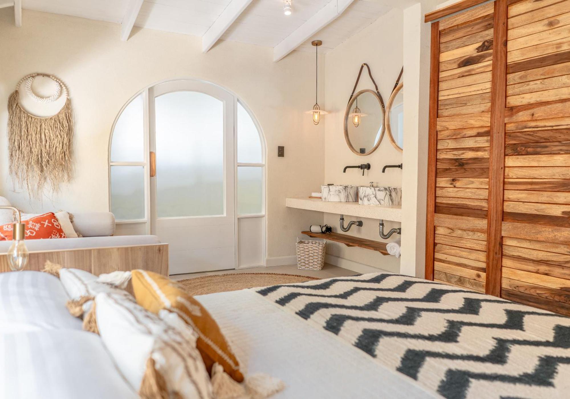 Banana Beach Bungalows Playa Santa Teresa  Room photo