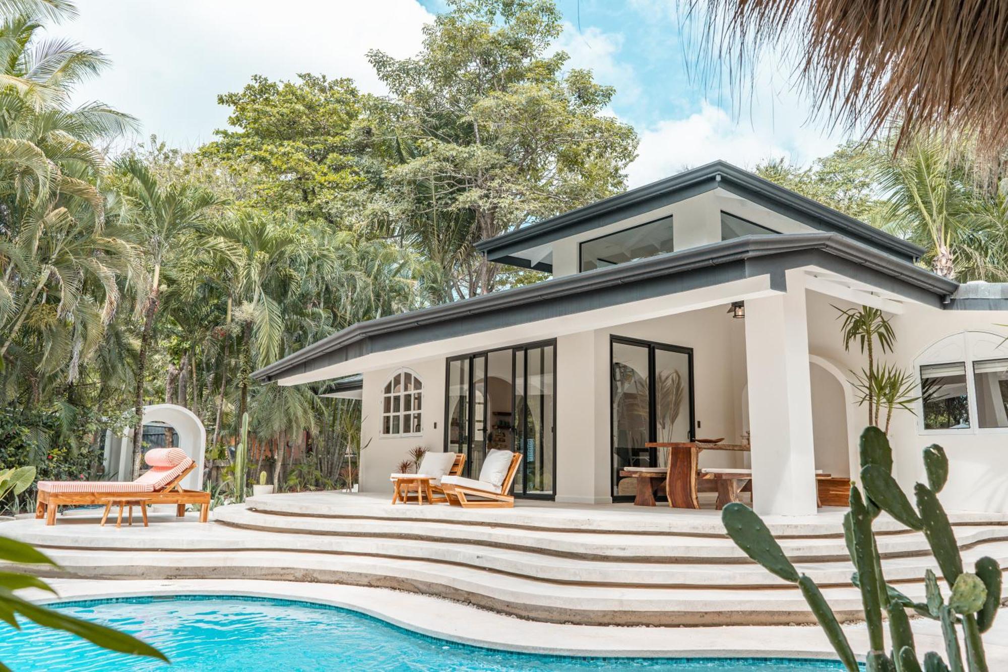 Banana Beach Bungalows Playa Santa Teresa  Room photo